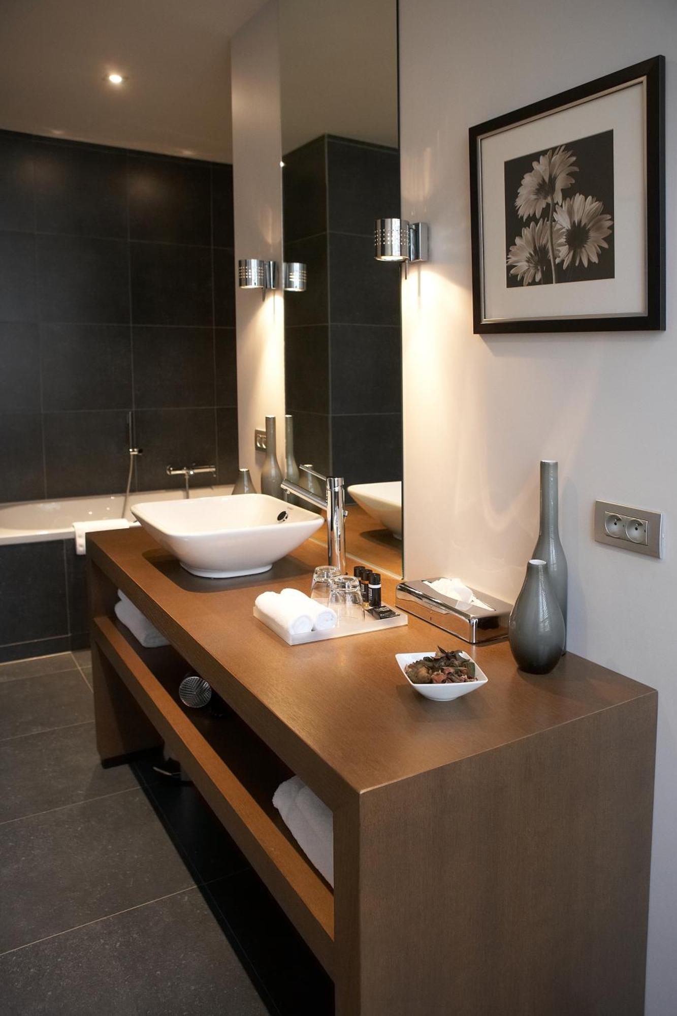 Domus 4*